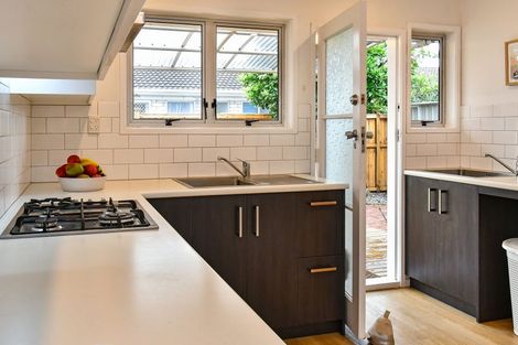 Photo of property in 2/44 Jellicoe Road, Manurewa, Auckland, 2102