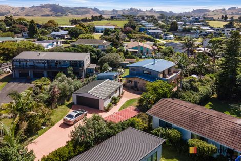 Photo of property in 8 Patterson Place, Waihi Beach, 3611
