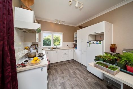 Photo of property in 48 Egmont Street, Hawera, 4610