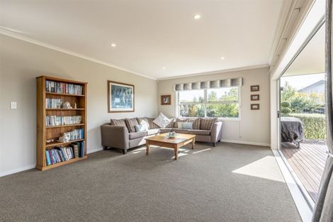 Photo of property in 86a James Line, Kelvin Grove, Palmerston North, 4414