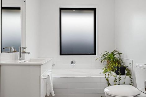 Photo of property in 8 Olearia Lane, Halswell, Christchurch, 8025