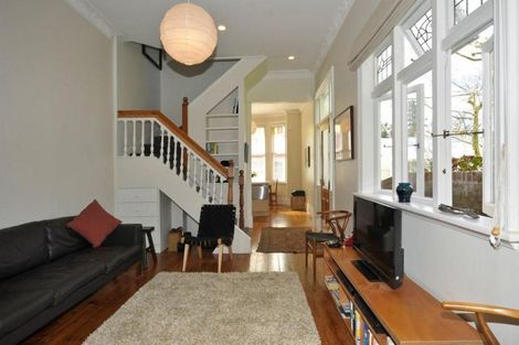 Photo of property in 39 Aro Street, Aro Valley, Wellington, 6021