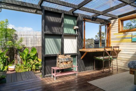 Photo of property in 21 Government Road, Raglan, 3225