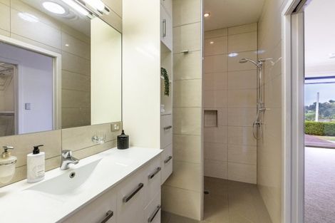 Photo of property in 118 Kent Terrace, Taradale, Napier, 4112