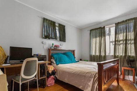 Photo of property in 27 Burndale Terrace, Manurewa, Auckland, 2102