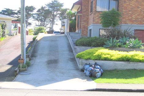 Photo of property in 1/34 Devon Road, Bucklands Beach, Auckland, 2012