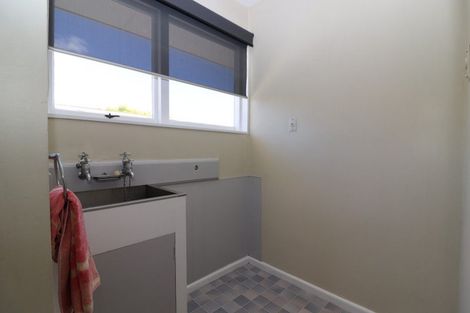 Photo of property in 5 Davidson Crescent, Hornby, Christchurch, 8042