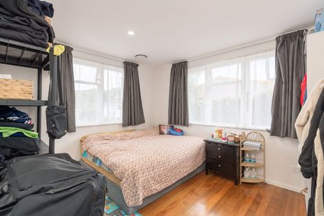 Photo of property in 115 Te Pene Avenue, Titahi Bay, Porirua, 5022