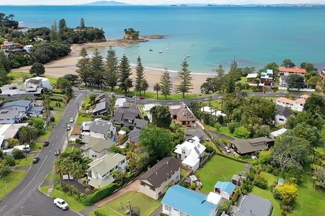 Photo of property in 1/99 Hebron Road, Waiake, Auckland, 0630