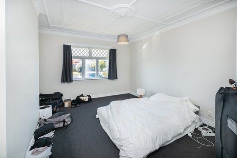 Photo of property in 38 Hargest Crescent, Saint Kilda, Dunedin, 9012