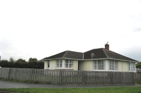Photo of property in 33 Paddington Street, Northcote, Christchurch, 8052