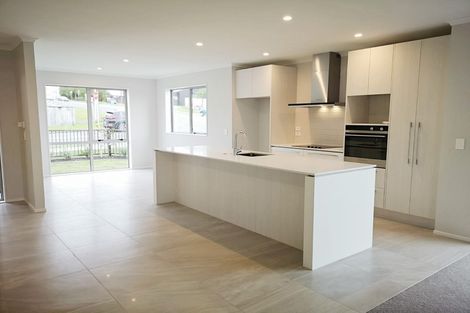 Photo of property in 97 Granville Drive, Massey, Auckland, 0614