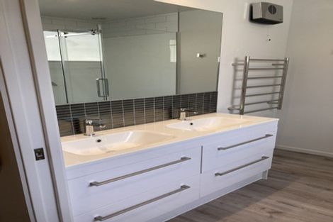 Photo of property in 53 Faulks Terrace, Wanaka, 9305