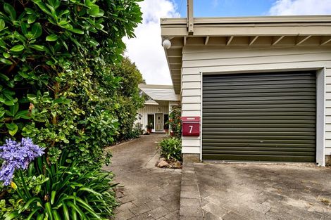 Photo of property in 7 Spencer Street, Crofton Downs, Wellington, 6035