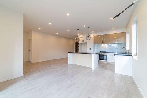 Photo of property in 18 Parton Road, Pukekohe, 2120