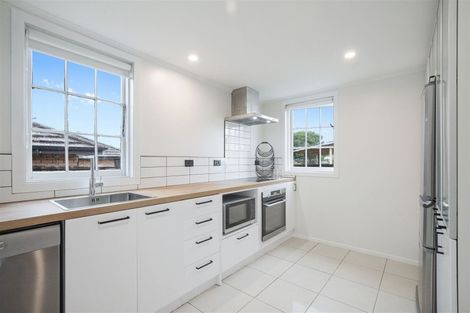 Photo of property in 4 Mellsop Avenue, Waiuku, 2123