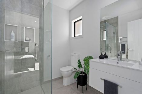 Photo of property in 255 Parklands Avenue, Bell Block, New Plymouth, 4312