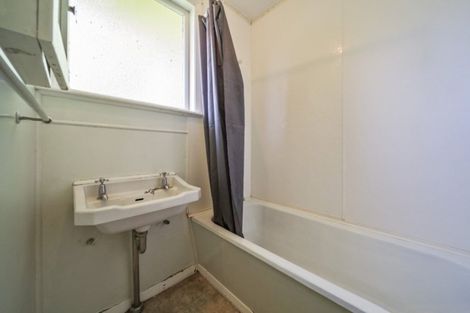 Photo of property in 3 Mcguire Street, Hawera, 4610