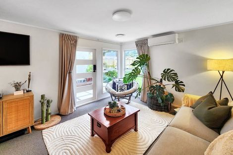 Photo of property in 1/17 Cedar Street, Maungaraki, Lower Hutt, 5010