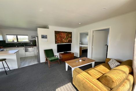 Photo of property in 8 Roseneath Place, Birkdale, Auckland, 0626