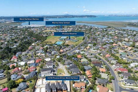 Photo of property in 5/90 Picasso Drive, West Harbour, Auckland, 0618