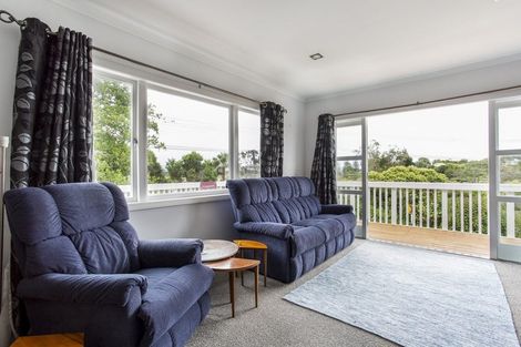 Photo of property in 11 Mangakura Road, Helensville, 0800