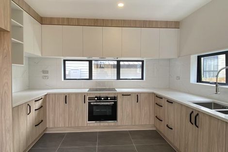 Photo of property in 28b Rotoma Rise, Clover Park, Auckland, 2019