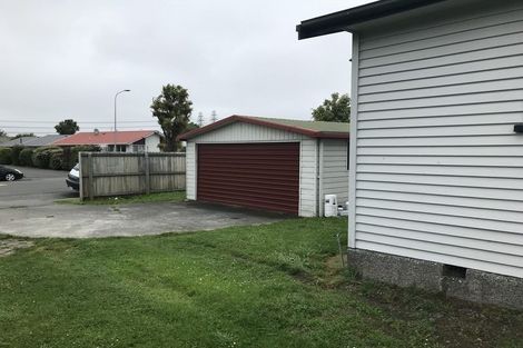 Photo of property in 42 Lyndon Street, Riccarton, Christchurch, 8041