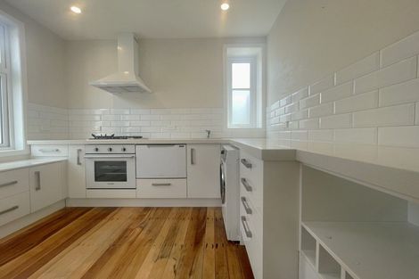 Photo of property in 34f1 Hawkestone Street, Thorndon, Wellington, 6011
