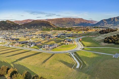 Photo of property in 35 Carrickmore Crescent, Wanaka, 9305