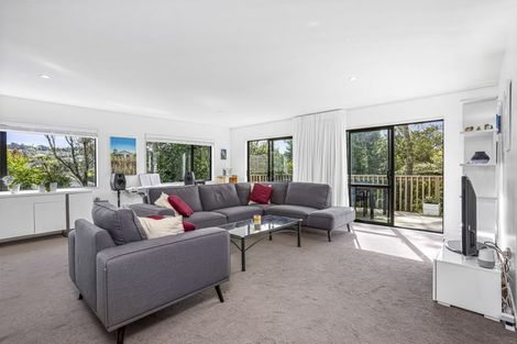 Photo of property in 56a Tamahere Drive, Glenfield, Auckland, 0629