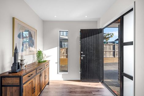 Photo of property in 14 Rathmullen Place, Pinehill, Auckland, 0632