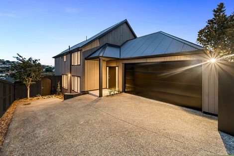 Photo of property in 2/47 Rangitoto Terrace, Milford, Auckland, 0620