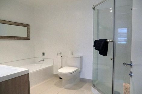 Photo of property in 144a Holly Road, St Albans, Christchurch, 8014