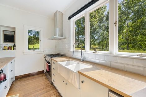 Photo of property in 1914 Kahuranaki Road, Kahuranaki, 4295