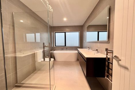 Photo of property in 16 Kiokio Place, Swanson, Auckland, 0614