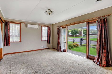 Photo of property in 73 Dalton Street, Outer Kaiti, Gisborne, 4010