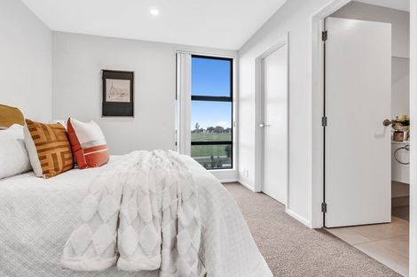 Photo of property in 15 Battalion Drive, Papakura, 2110