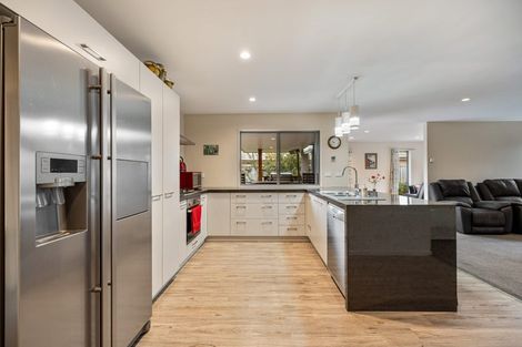 Photo of property in 8 Albert Sheppard Close, Yaldhurst, Christchurch, 8042