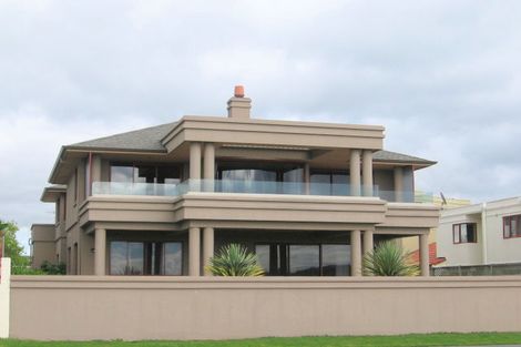 Photo of property in 127 Marine Parade, Mount Maunganui, 3116