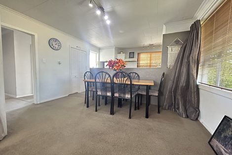 Photo of property in 12 Beatrice Place, Avonhead, Christchurch, 8042