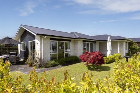 Photo of property in 11 Maison Way, Rangatira Park, Taupo, 3330