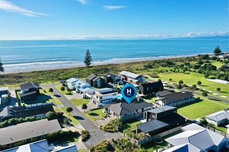 Photo of property in 5 Harry Court, Ohope, 3121