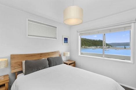 Photo of property in 280 The Esplanade, Island Bay, Wellington, 6023