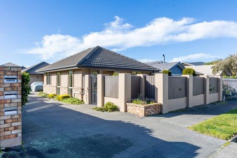 Photo of property in 21 Taupata Street, Redcliffs, Christchurch, 8081