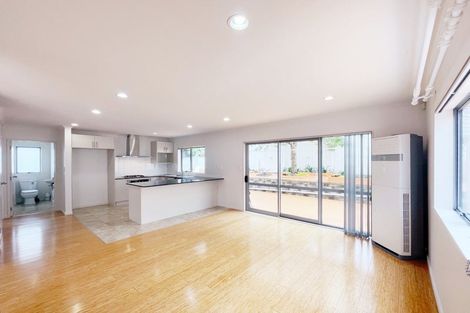 Photo of property in 22f Manuka Road, Glenfield, Auckland, 0629