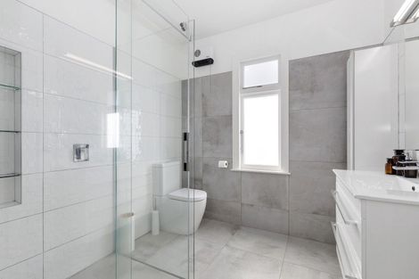 Photo of property in 12 Cressy Street, Waterloo, Lower Hutt, 5011