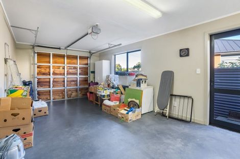Photo of property in 12 Essex Street, Winton, 9720