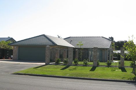 Photo of property in 35 Robert Coup Road, Kaiapoi, 7630