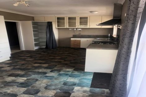 Photo of property in 70 Clevedon Road, Papakura, 2110